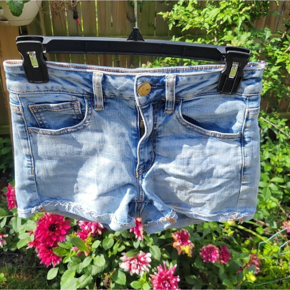 American Eagle Jean Shorts‎